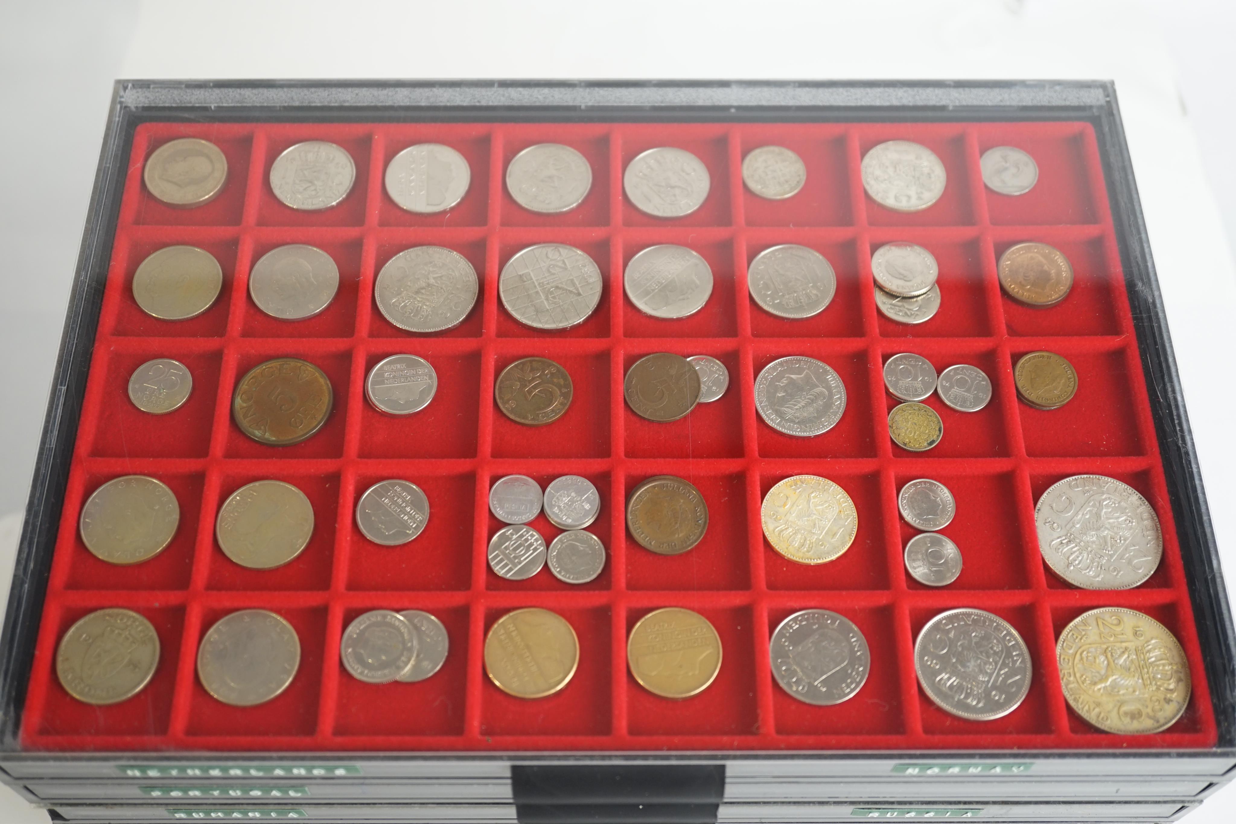 World coins, a collection, mostly 1960s to 1990s, including Hong Kong, Jamaica, Cyprus, Panama, Japan, miscellaneous Arabic, Greece, Germany, Britain, Singapore, South Africa, Ireland, Italy, Spain, Portugal etc., in for